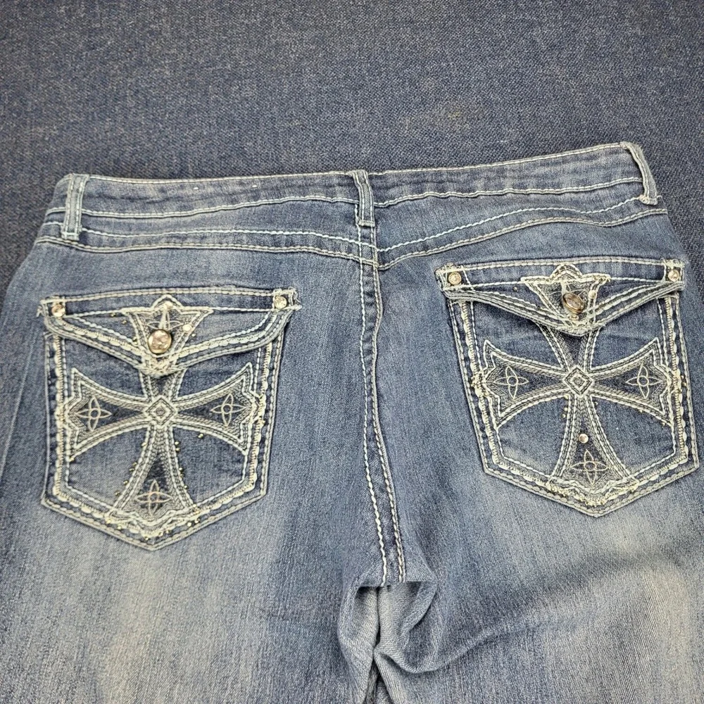 Mudd Womens Sz 15 Blue Rhinestone Cross Embroidered Flare Jeans Y2K Flap pockets